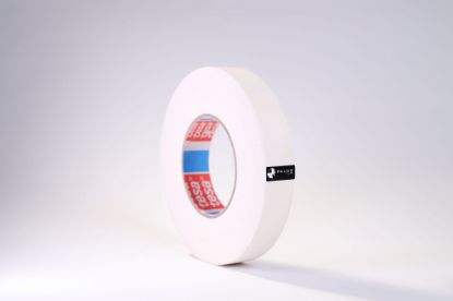 Imagen de Cinta de cámara blanca o negra 25mm x 50m TESA