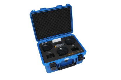 Imagen de Serie de lentes anamórficas IronStar 1.5× T1.9  FF SIRUI – 35mm / 45mm / 60mm (Flare Neutral o Azul)