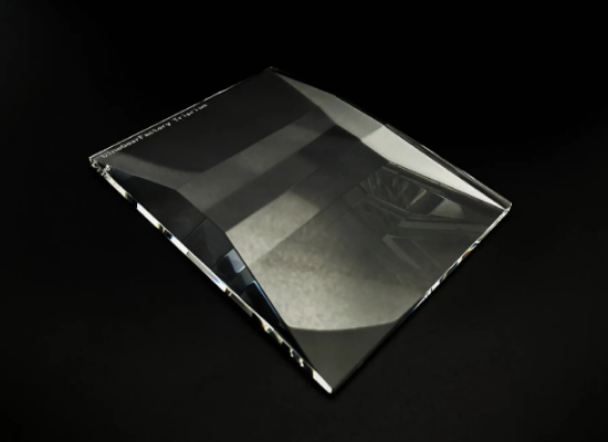 Imagen de Prisma creativo de 3 direcciones para efectos visuales CINEGEAR - triprism